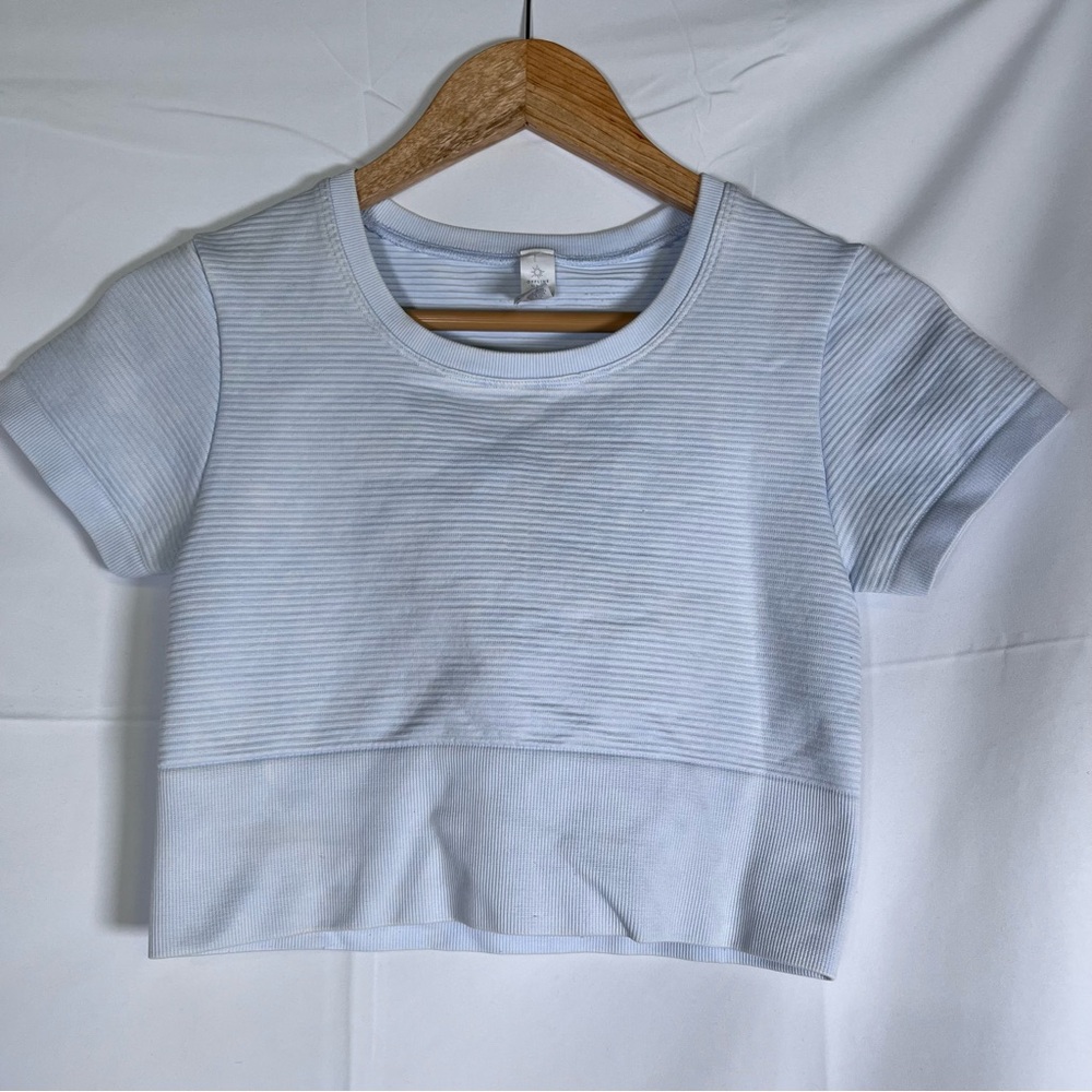 Offline Aerie women’s cropped top size‎ S blue Workout activewear